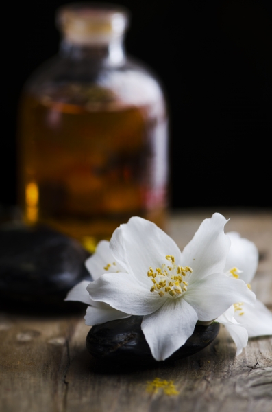 Jasmine aromatic oil